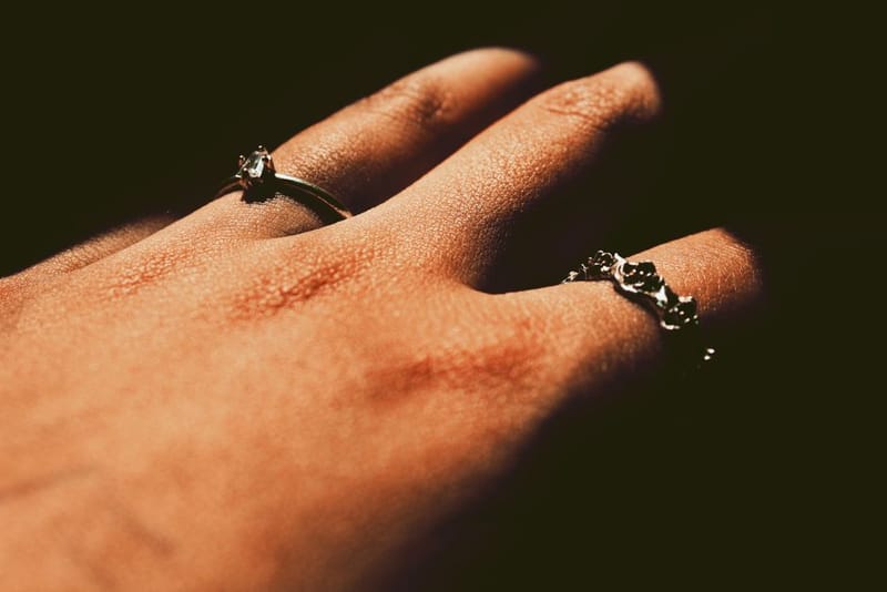 Best Smart Ring for Small Fingers UK 2026