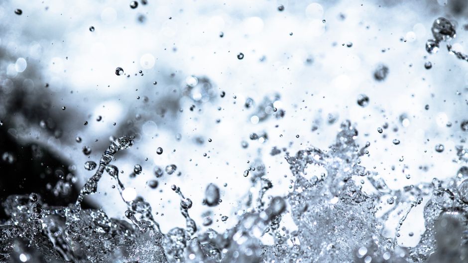 Can You Shower With a Smart Ring? (2026 Answer)