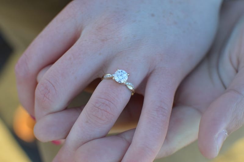 How to Get a Smart Ring Off a Stuck or Swollen Finger