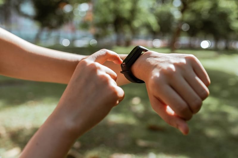 Do Smart Rings Work Without a Phone? (UK 2026)